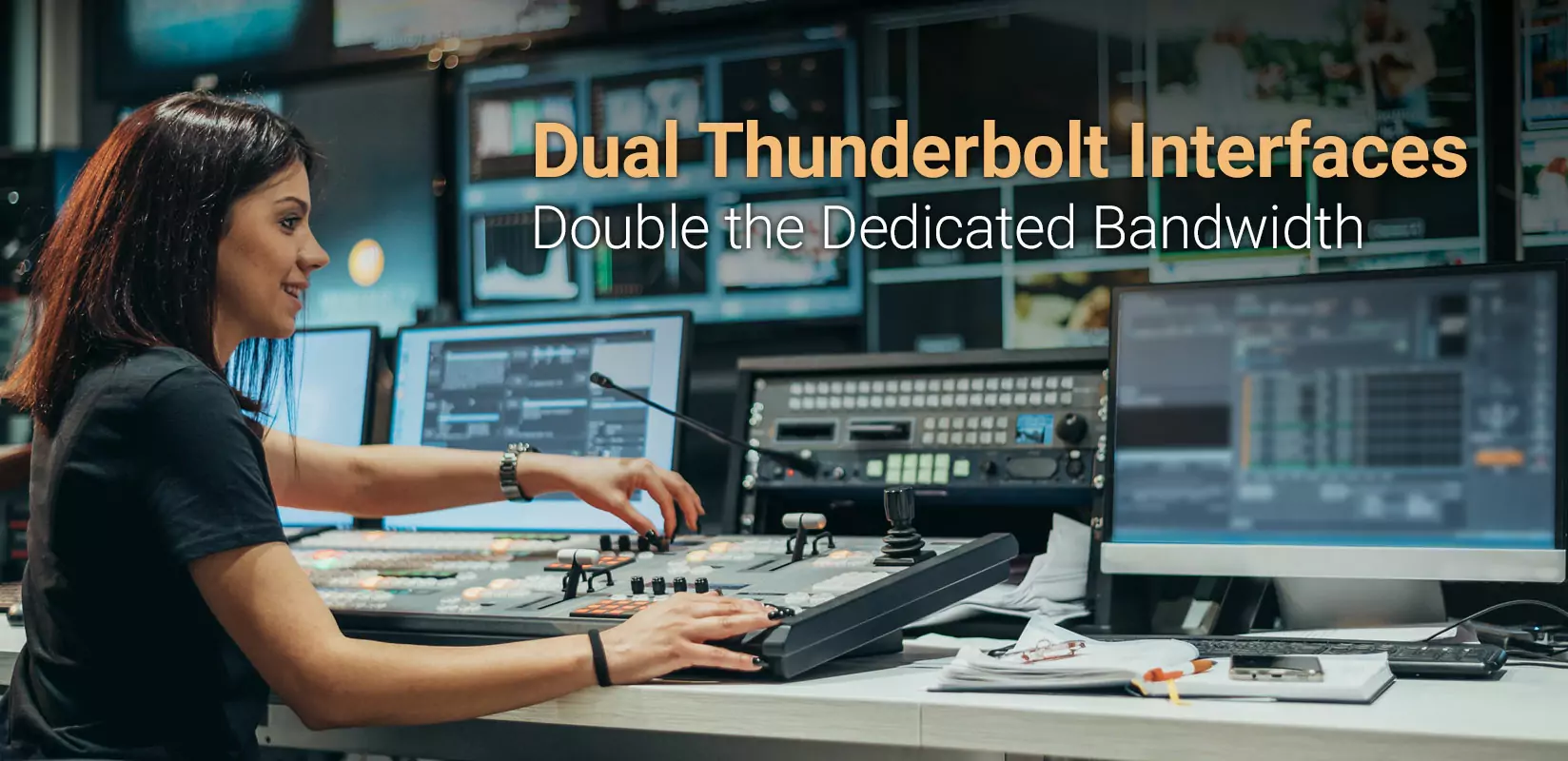 echo2dvdesktop-dual-tb-interfaces-lifestyle-hero